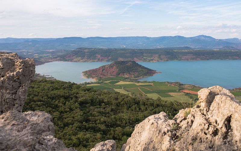 Presqu'île du Rouens Lac du Salagou